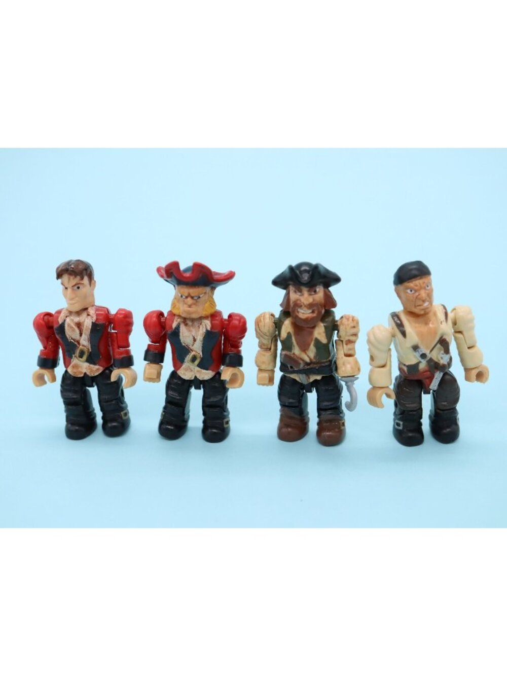 Mega Bloks PIRATES OF THE CARIBBEAN Lot of 4 Figures